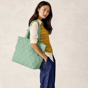 Vera Bradley Featherweight Original Tote Beryl Green Quilted Large Bag Purse Puf